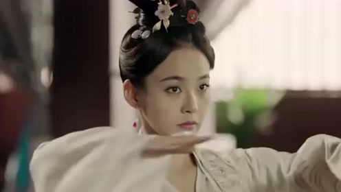 她是大汉第一美女,也是古代唯一被腰斩的公主,行刑时没穿衣服引无数人