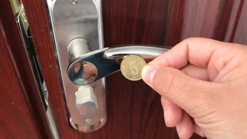 秋冬出门前,记得用硬币碰一下门把手,不懂咋回事快看看,涨知识