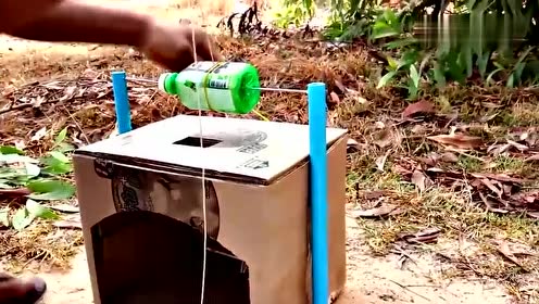 用硬纸箱制作捕猎陷阱,真是脑洞大开