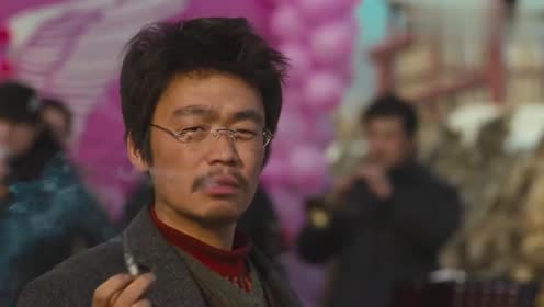树先生:王宝强不愧是实力派,光一个抽烟动作,就有很多人学不来