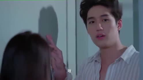 铁石心肠:石拉各种借口逗留小女友明达房间,可爱的表白