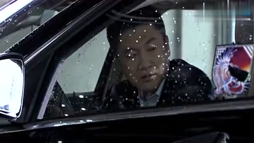 前夫开着大奔去洗车，不料洗车工是前妻，心疼到怒了