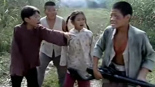 小兵张嘎:嘎子没用过机枪,扣扳机的功夫,鬼子竟没了影子!