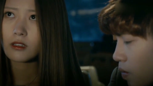 情侣半夜拦下公交车，上车后发现气氛不对，得知真相后惊慌失措！