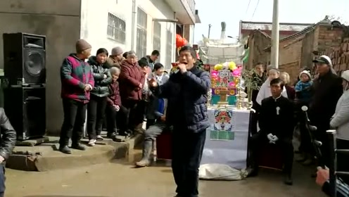 农村丧事演唱秦腔《丁郎刻母》催人泪下