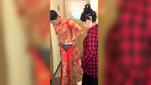 舍不得姐姐出嫁,弟弟穿着秀禾服恶整新郎,太会玩了