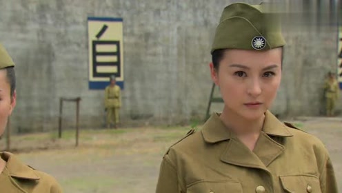 教官临别给女特工上最后一课,谁知下秒被女特工一枪爆头,太惊险