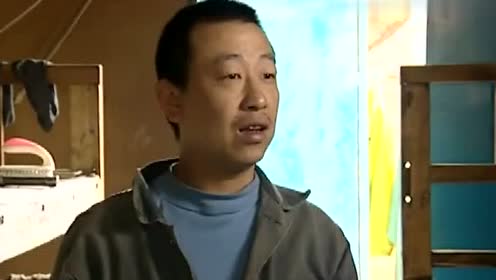 渴望城市:大壮把招弟带到宿舍,兄弟们可真是识趣,都出门了