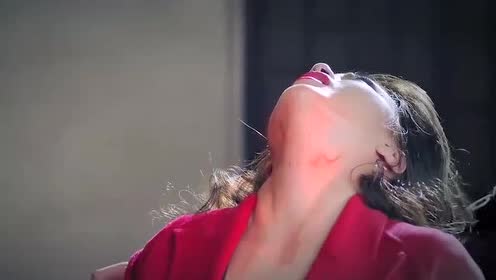 暮光之瞳:殷昊天咬了美女脖子,竟直接让她变异成红瞳人,真可怕