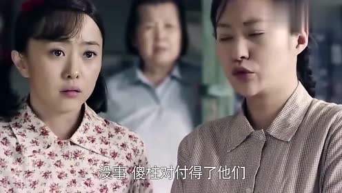 情满四合院:傻柱面对一群人都不怵,结果二大爷一来就被带走了