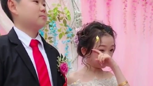 中国最美袖珍女孩,32岁长着娃娃脸,终于收获专属爱情!