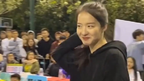 篮球女神仲秋秋,长得漂亮还能陪你打球,男人的理想型对象啊!