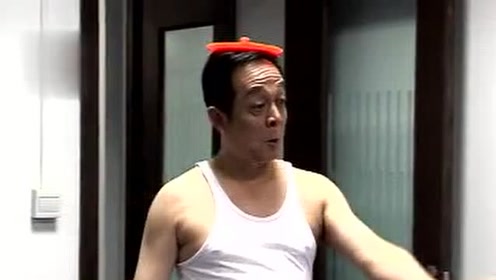 老板自作聪明,谁知被水鸡兄术存条内裤
