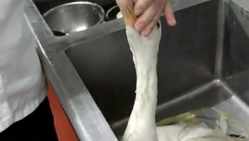 为什么杀鹅之前要给鹅灌酒,是醉鹅吗?有知道的朋友给我解释一下吗?