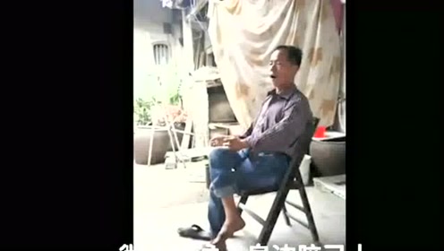 潮汕老伯扮"相公"又扮"夫人",自家门脚就做起了戏.