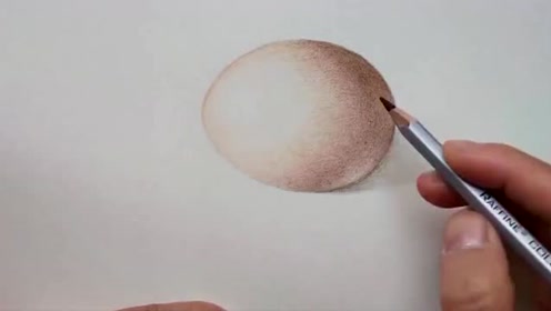 鸡蛋怎么画好看呢,用彩铅画的鸡蛋很有质感