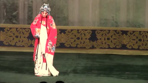 程派传人张火丁一段京剧《春闺梦》,精彩绝伦的演唱,台下沸腾了