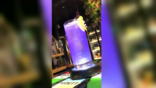 紫罗兰菲兹酒,适合女士的,低度鸡尾酒