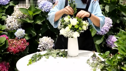 花束包装:韩式手捧花教学 实用插花技巧
