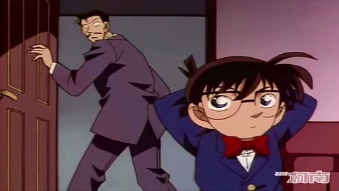 名侦探柯南:相比于破案,小五郎还是觉得美女好一点