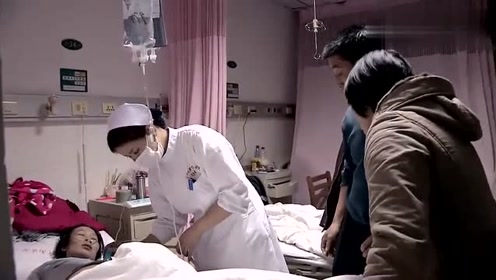 生门:陈小凤情势危急,医院决定手术,先保大人,小孩只能放其次