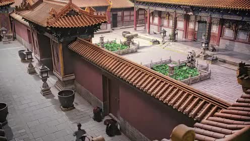 如懿传:娴妃被禁足延喜宫,玫贵人竟直接进去拿鞭子抽她