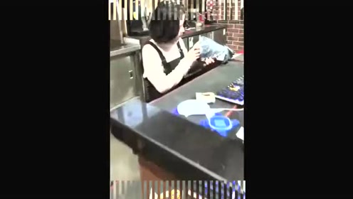 朵儿，我感觉这人是不是也看上你了