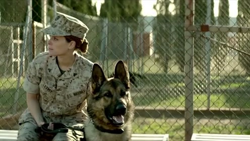 女孩带瑞克斯做康复训练，可它却连简单的动作都做不到了