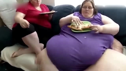 世界最胖女性,被丈夫抛弃后疯狂减了800斤,变成大美女