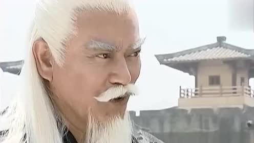 中雄霸施展了三十三次三分归元气,次次击败敌人