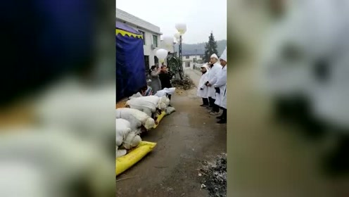 农村治丧现场发生的一幕,都看看!