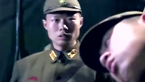 鬼子官发现士兵站岗睡觉,正准备兴师问罪,不料眼前全是死人