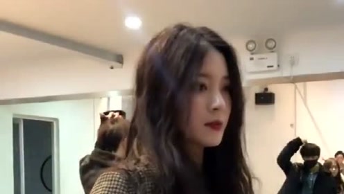 篮球女神仲秋秋,长得漂亮还能陪你打球,男人的理想型