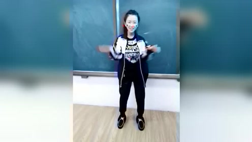 跳舞喜欢的初中生,好好培养一下,以后v常见有常见古今异义初中前途图片