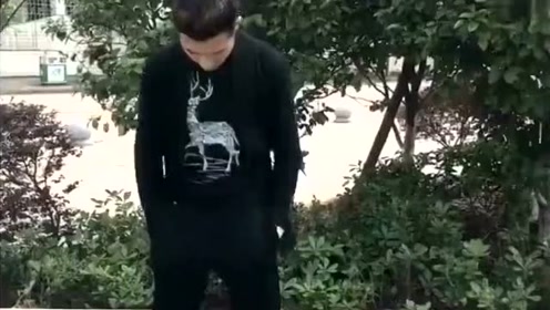 兄弟去算命，就问信不信