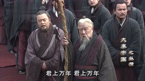 嬴驷叫魏纾千万不要把匕首拔出来，否则他立刻会死掉！