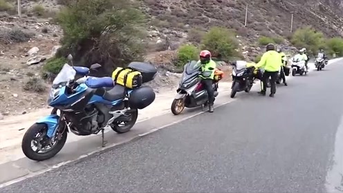 进藏的路上偶遇一群摩旅,骑着各种各样的摩托车