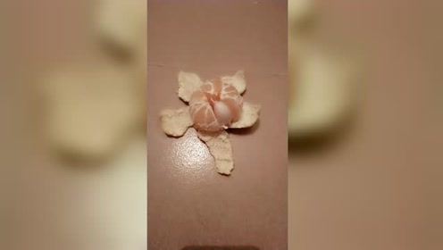 挤不进的圈子不要硬挤,为难了别人作践了自己.