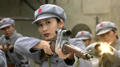 土匪偷袭八路军,女战士手持狙击枪配高倍镜,土匪这下惨了