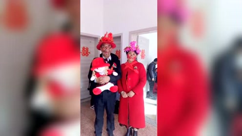 年轻的喜婆婆公公,这专版看起来怎么那么搞怪呢