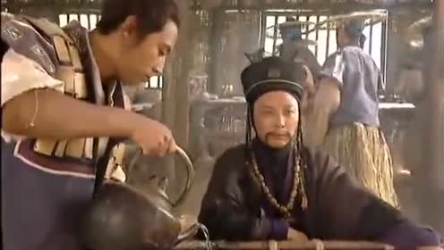 笑傲江湖:令狐冲跟着余沧海,不动声色,就看林平之怎么对付他!