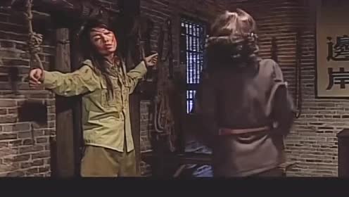 军统枪口下的女人:给犯人用竹签刑具,上秒硬的像汉子下秒立马怂