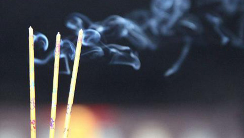 你知道烧香为何要烧三根吗?原来这么有讲究,看完涨知识了