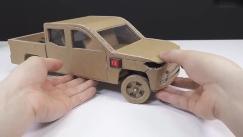 创意手工diy,硬纸板手工diy制作小皮卡电动玩具模型