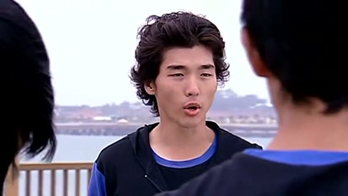 疯狂大老千:原来男人打架,也使薅头发这一招