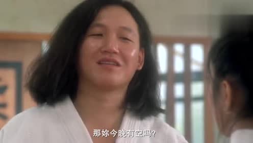 破坏之王:黑熊横扫摔跤场,转身却被女神拒绝