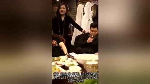 刘轩豪 莫欺少年穷 穷小子被校花逼退学,十年后董事长同学聚会