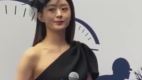 赵丽颖黑色斜肩裙配纱帽,产后比以前更有气质了!
