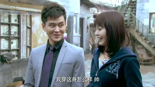 邻居也疯狂:李呈大早上穿一身西装,看着真帅!