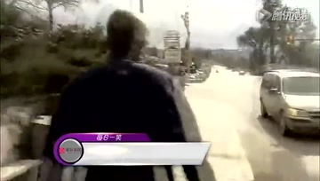 君克每日一笑：盲僧打台球 队友准遭殃